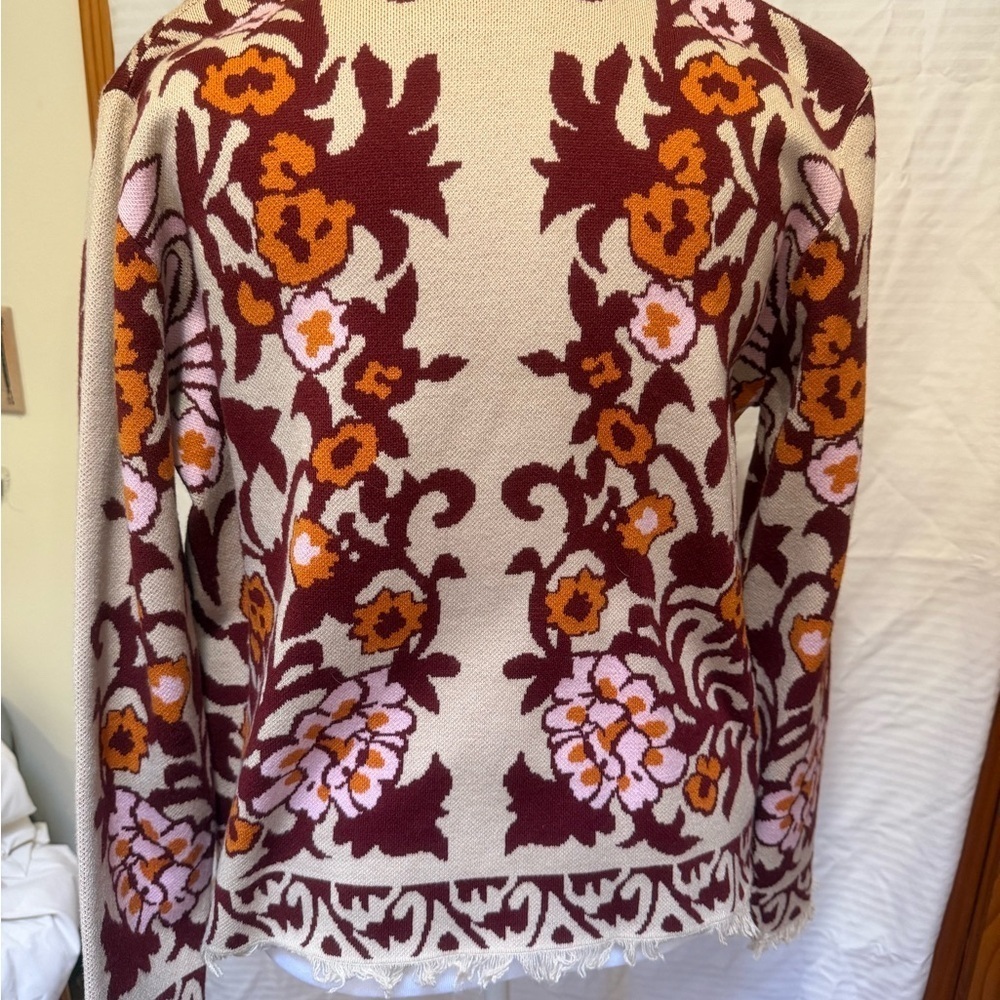 NWOT Gorgeous & Unique Floral Patterned Xl Button-Up Sweater - Picture 5 of 9